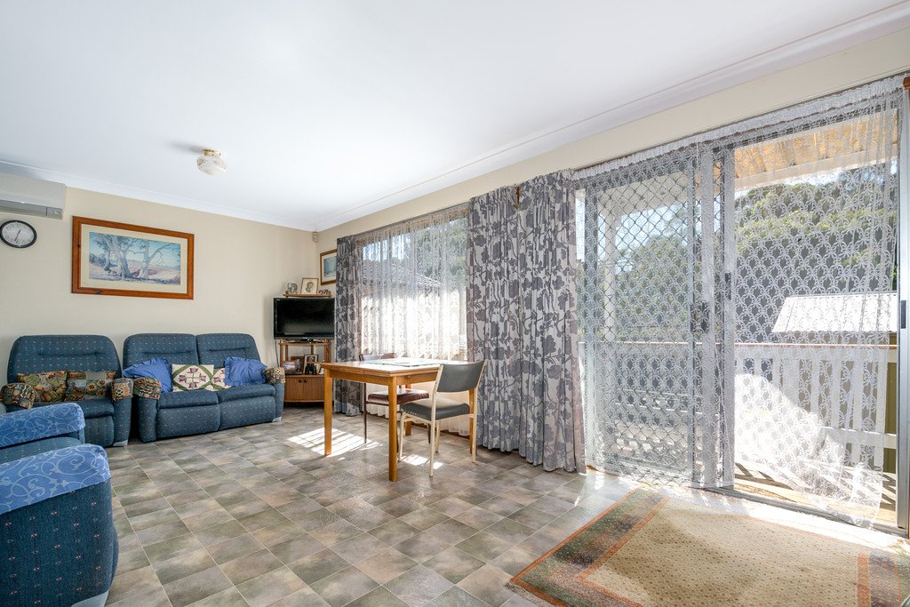 107 Devonshire Crescent OAK FLATS 4