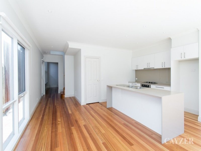 Gallery: 107 Esplanade West