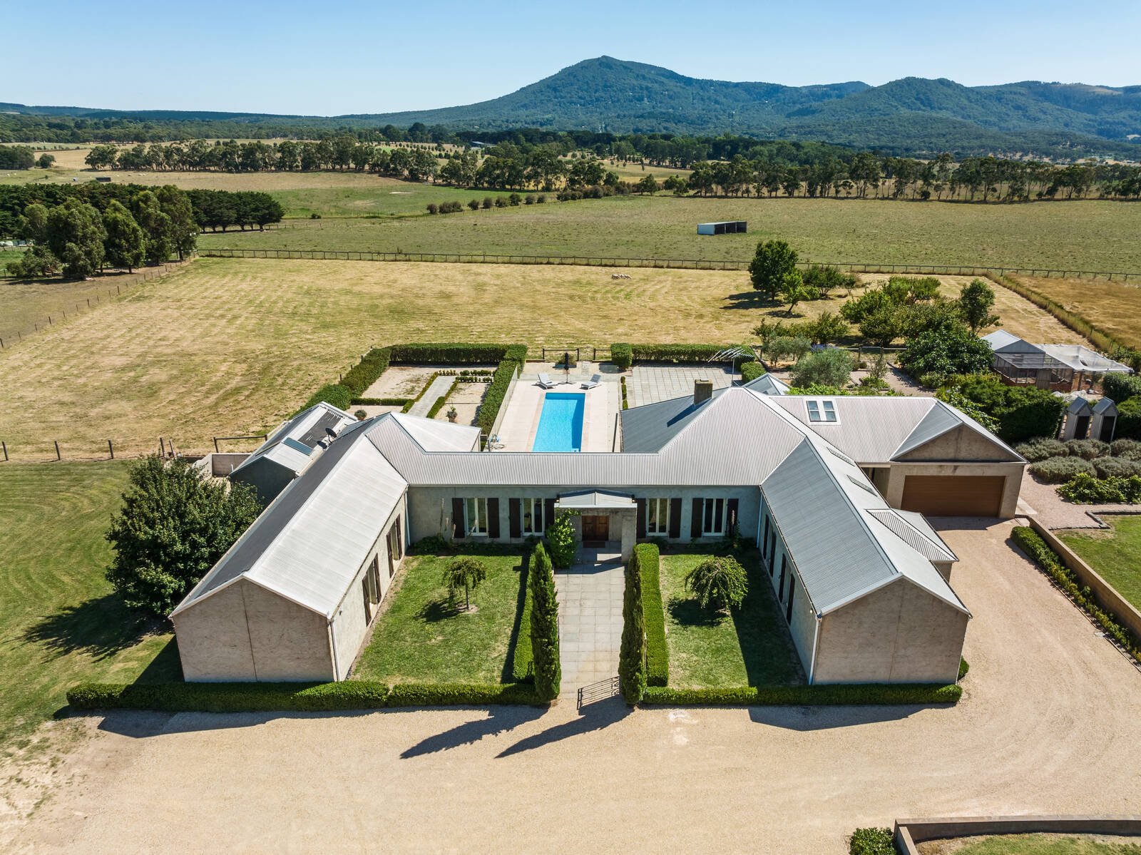 Real Estate and Property in 107 Kemp Road, New Gisborne, VIC