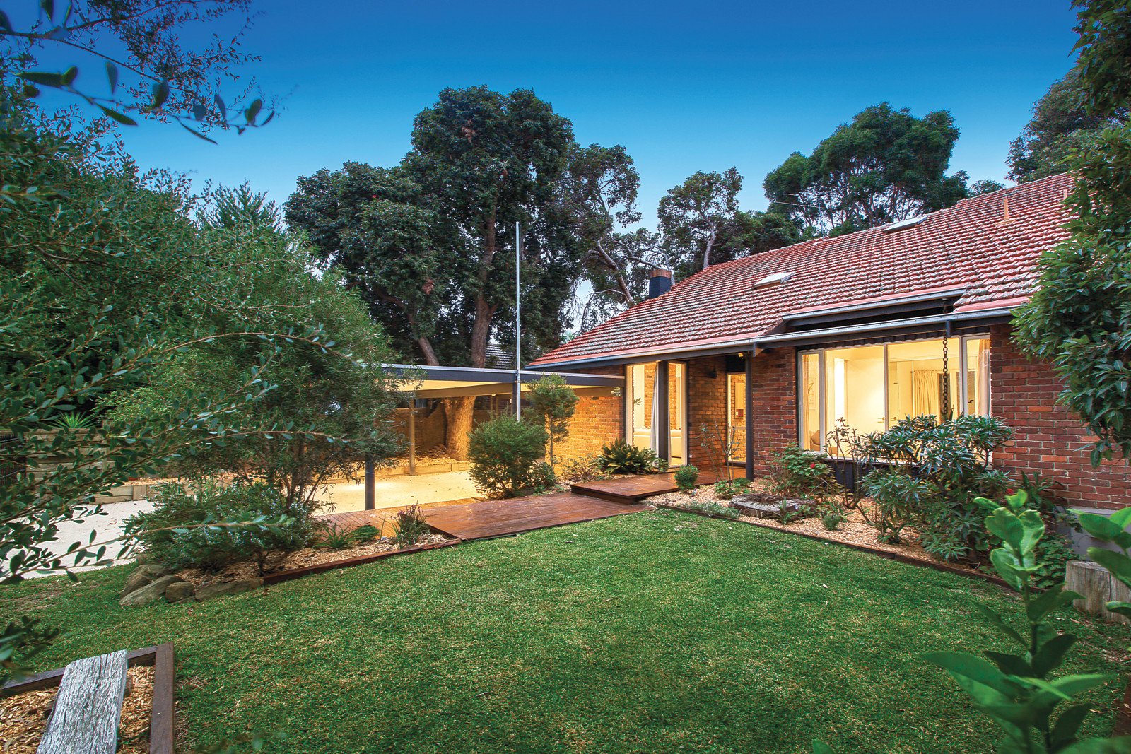 107 Linacre Road, Hampton, VIC