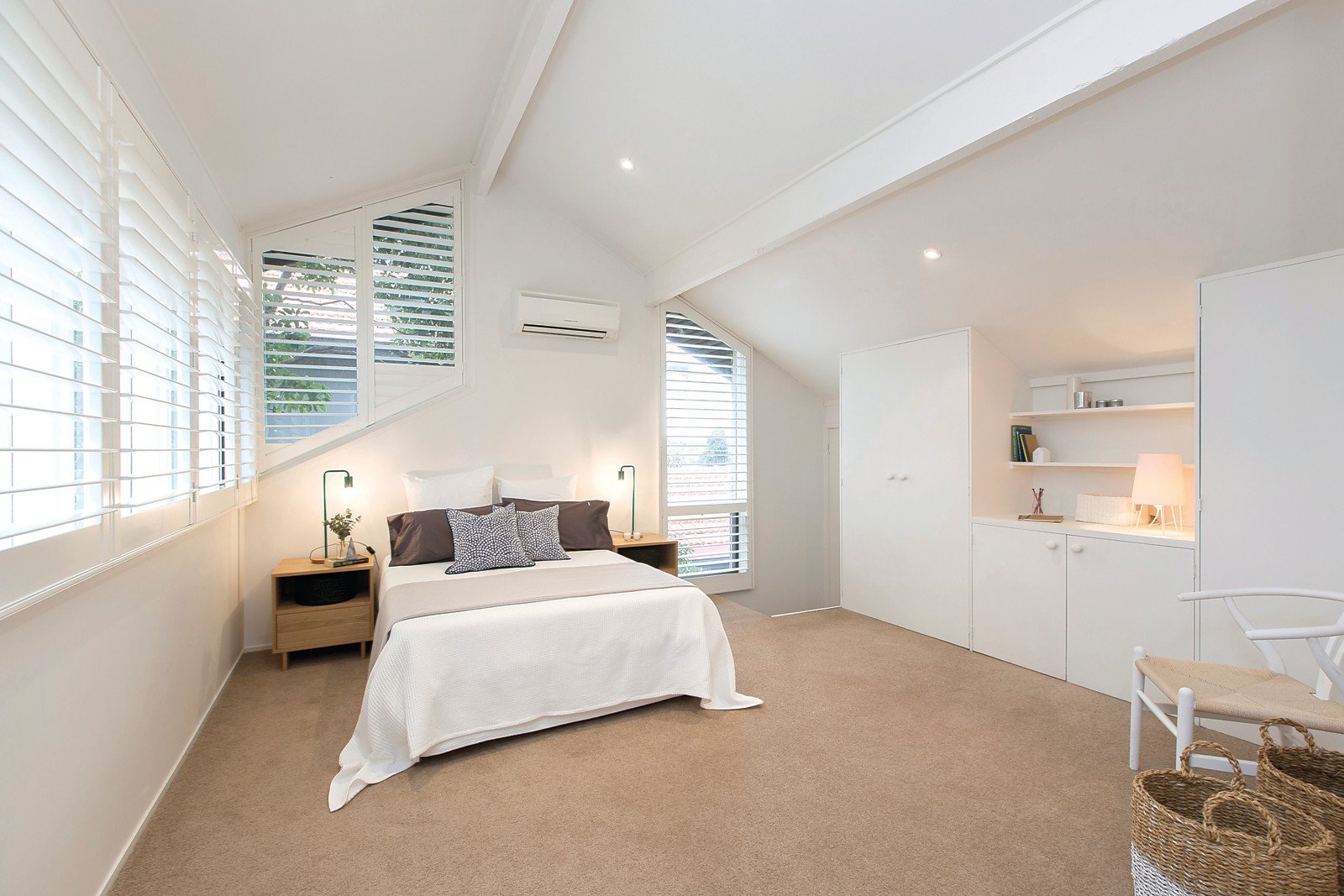 107 Linacre Road, Hampton, VIC