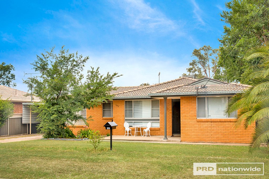 107 Manilla Road TAMWORTH 1