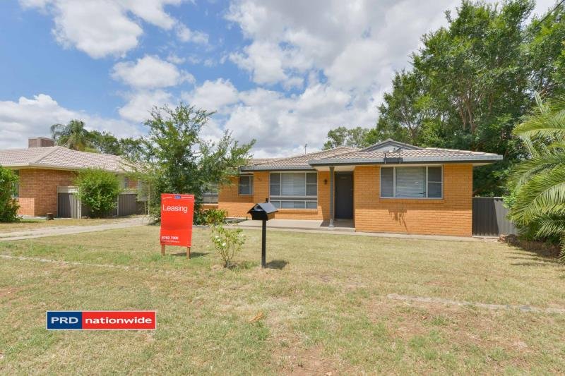107 Manilla Road TAMWORTH 1
