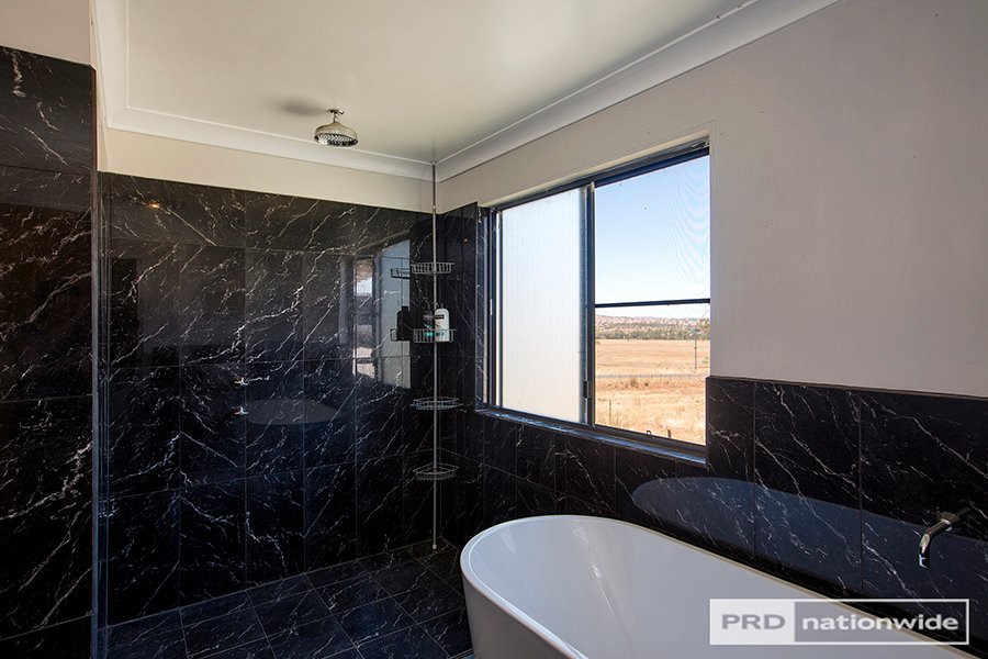 107 Namoi River Road MANILLA 6