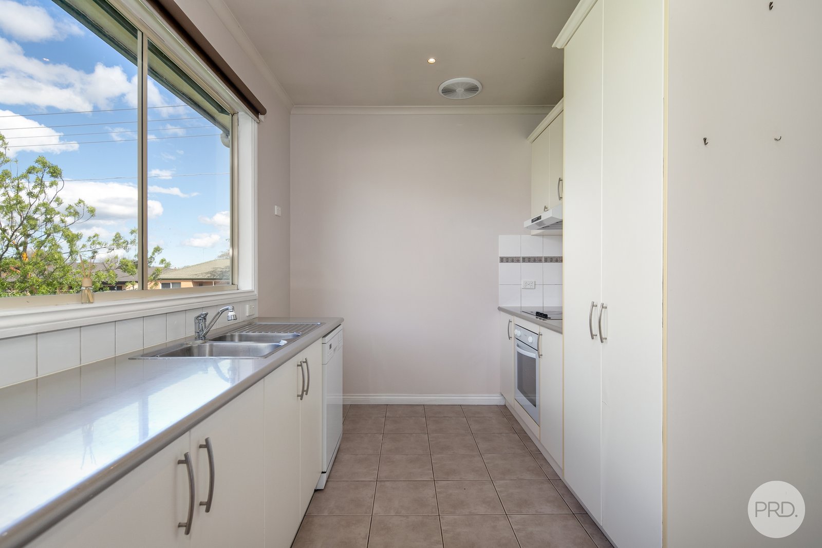 107 Sutton Street REDAN 3