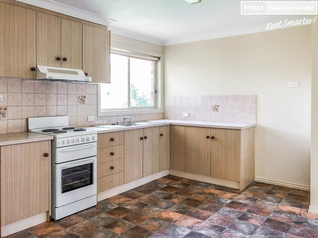 107 Undurra Drive GLENFIELD PARK 7