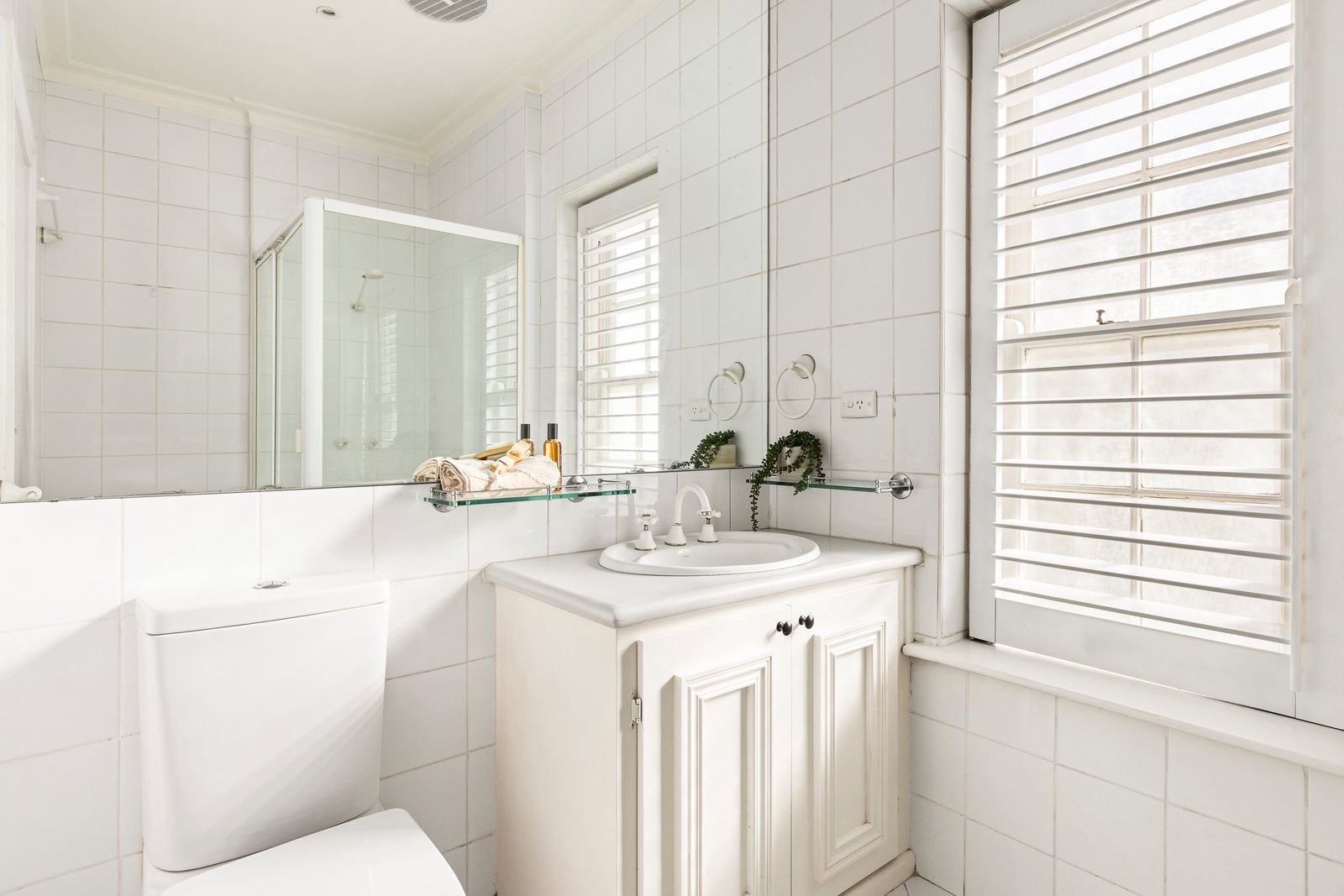 Real Estate and Property in 10/7 Wallace Avenue, Toorak, VIC