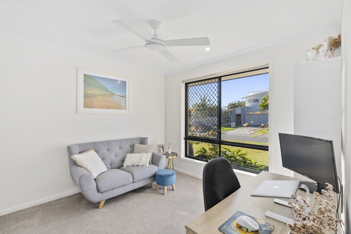 107 Yodelay Street VARSITY LAKES 14