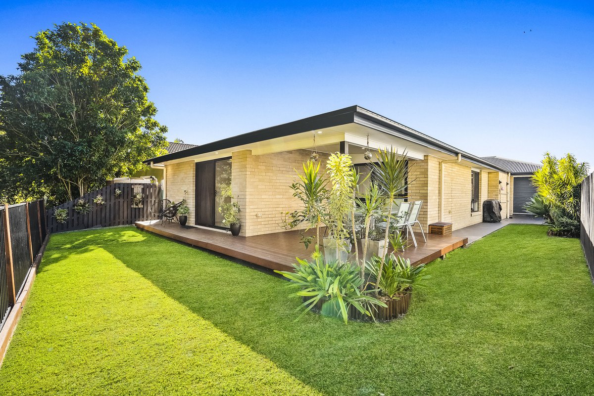 107 Yodelay Street VARSITY LAKES 16