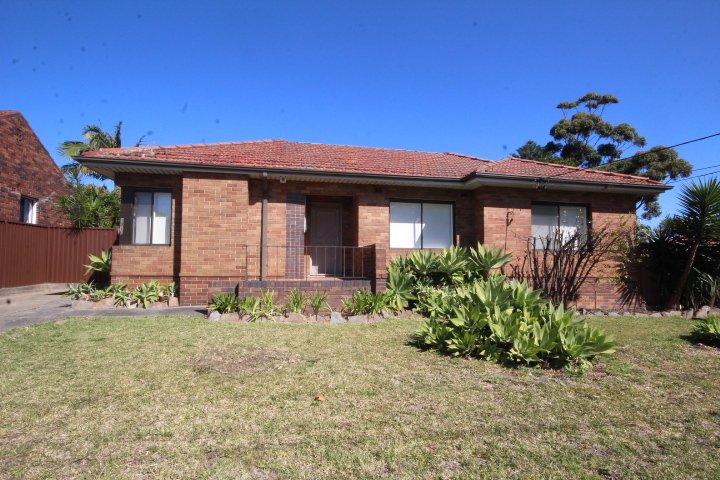 1070 Canterbury Road ROSELANDS 1
