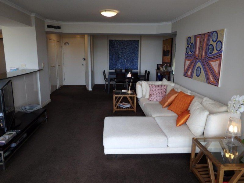 Gallery: 107/107 Beach Street