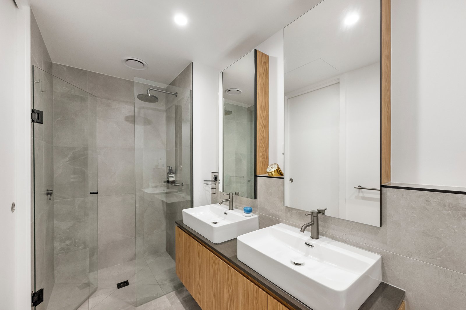 107/134-138 McKinnon Road, McKinnon, 3204