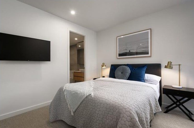 Gallery: 107/2-4 Littlewood Street