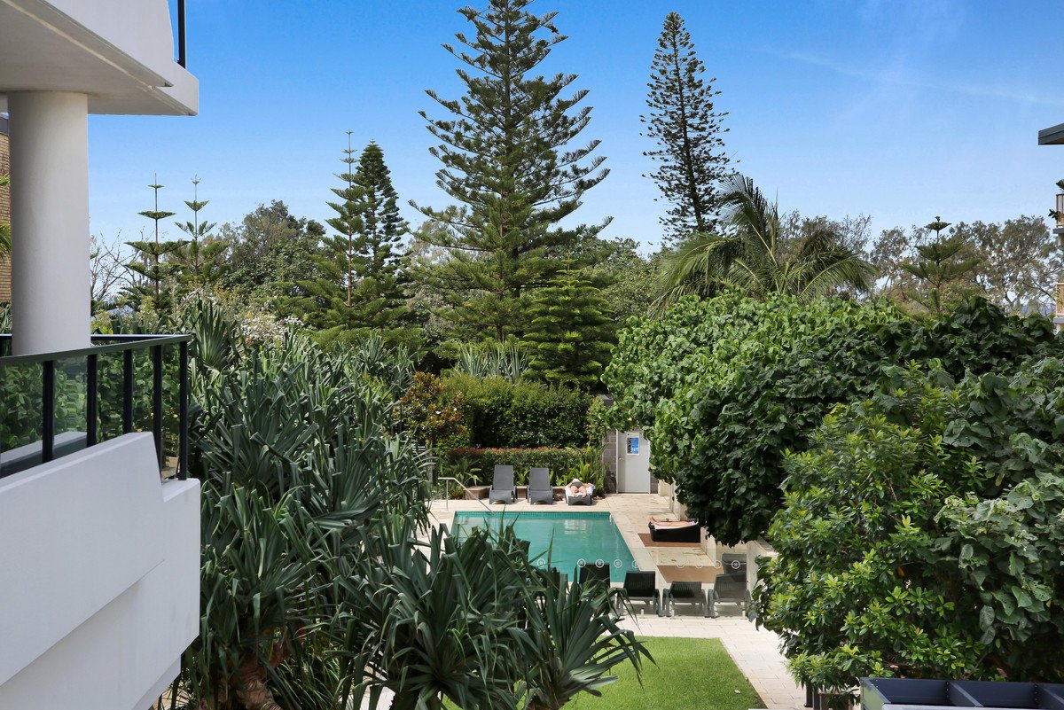 10/72 The Esplanade Burleigh Heads 13