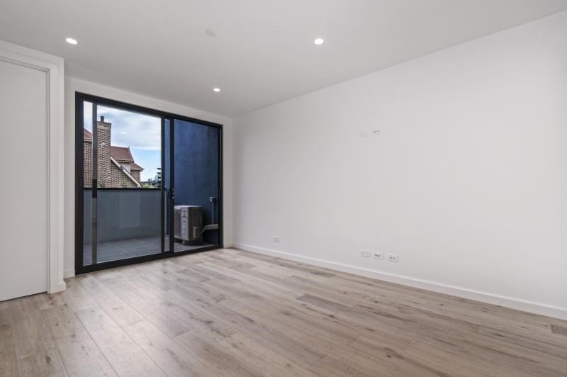 Gallery: 107/29-33 Loranne Street