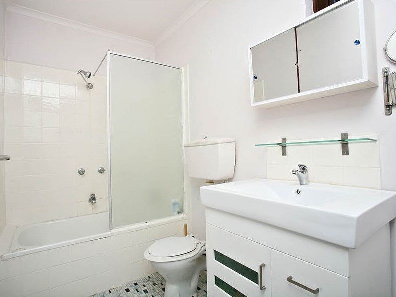 Gallery: 10/73 Kingsville Street