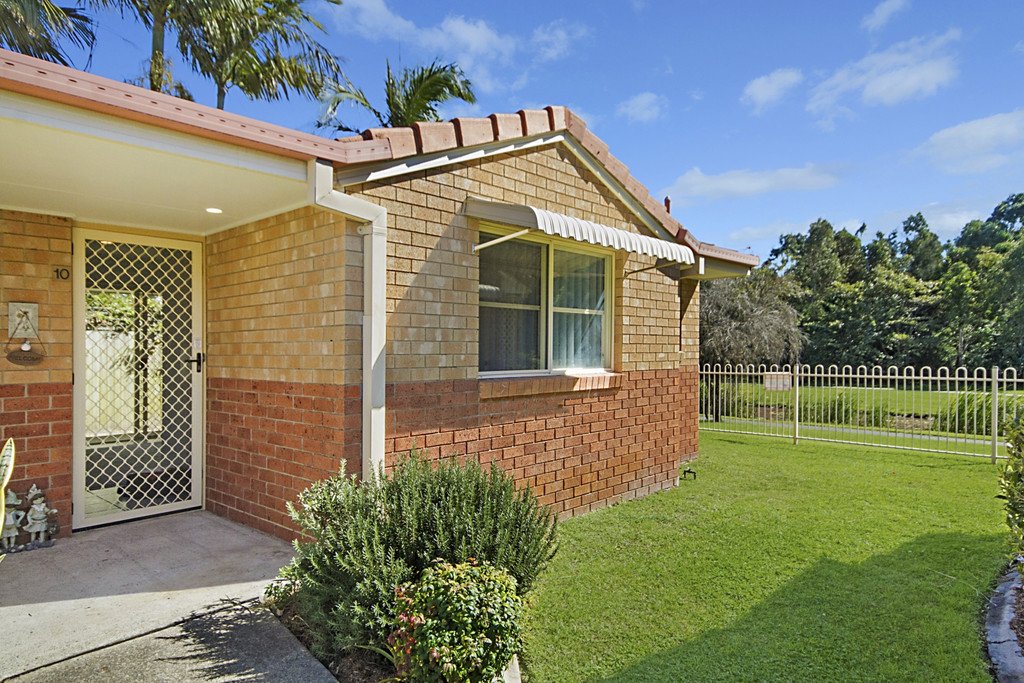 10/74 Greenway Drive BANORA POINT 5