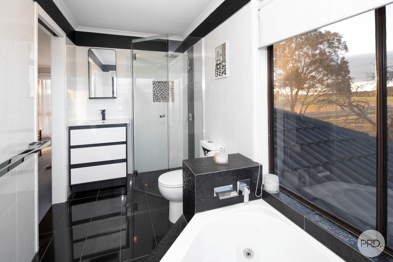 1076 Linton Carngham Road SNAKE VALLEY 9