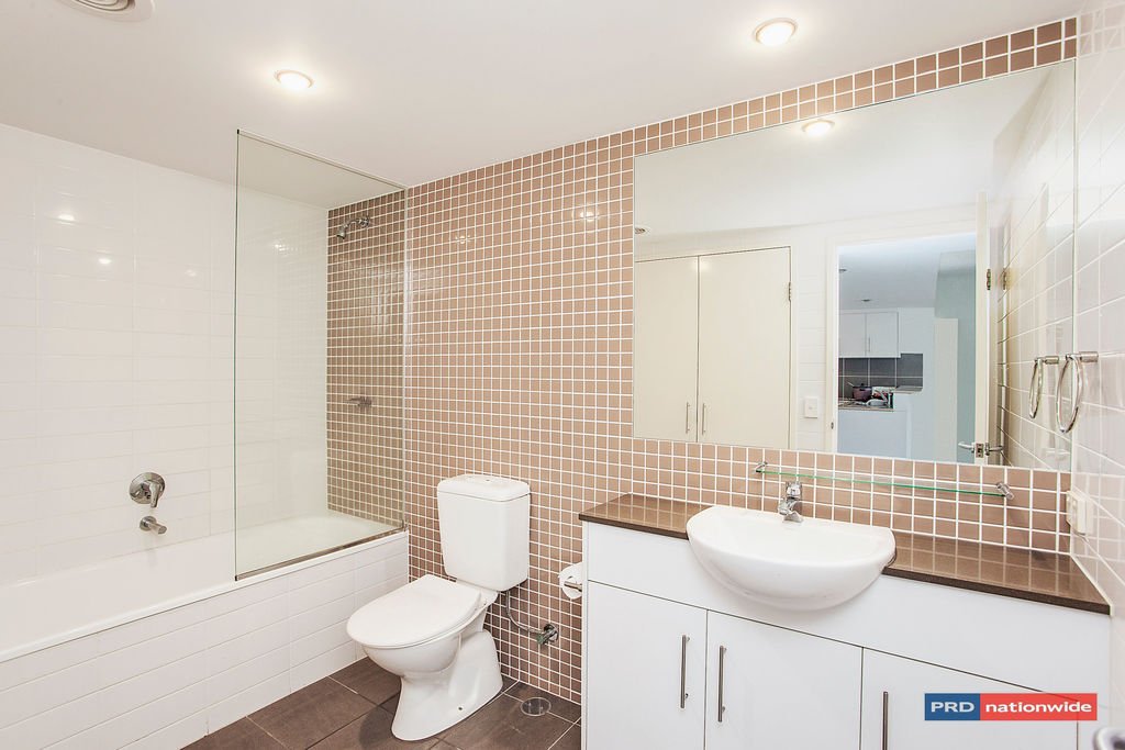 1076/1 Ocean Street BURLEIGH HEADS 7