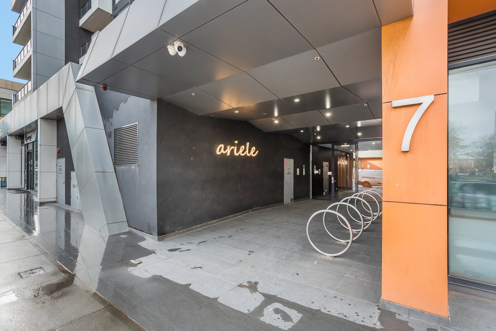 Gallery: 107/7 Thomas Holmes Street