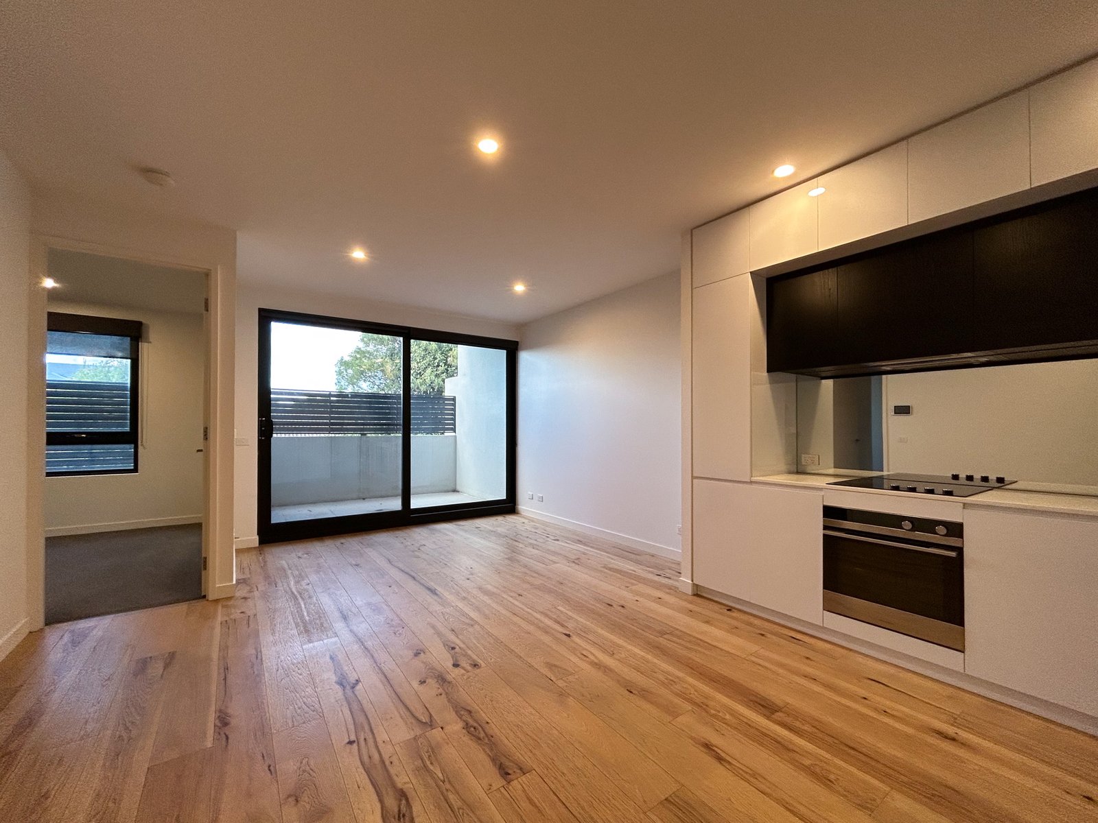 Gallery: 107/71 Barkly Street