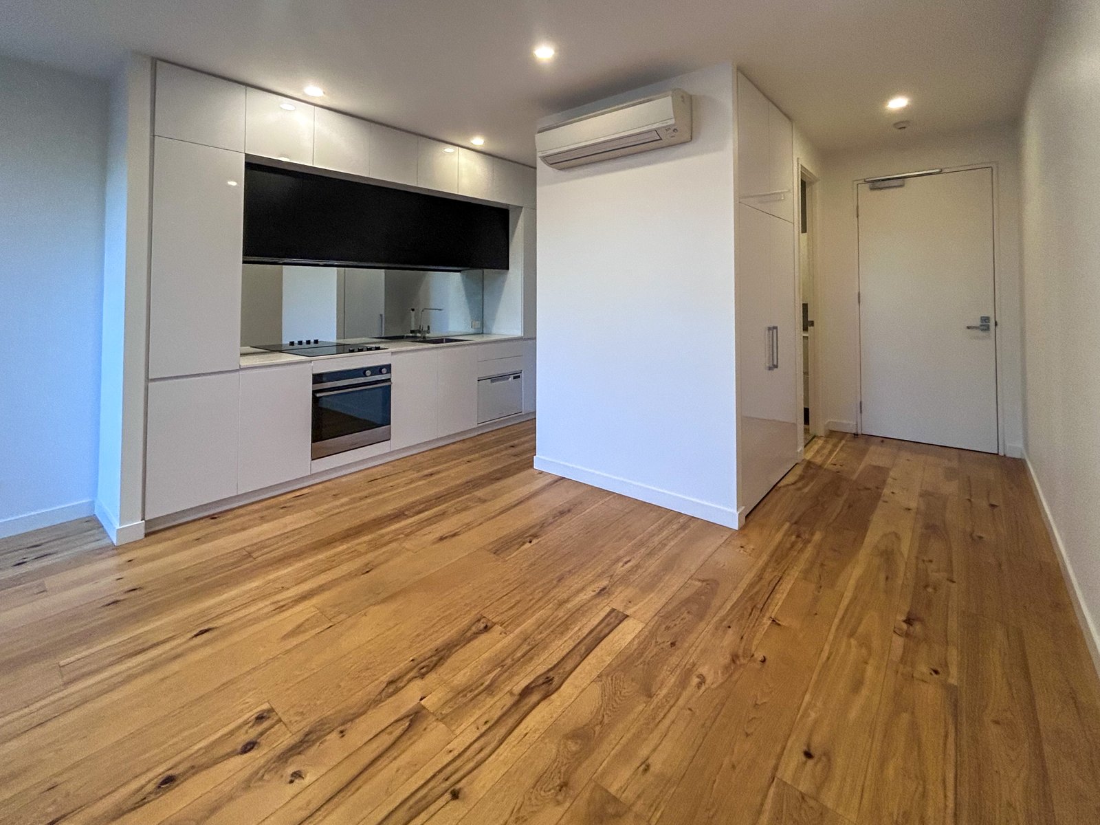 Gallery: 107/71 Barkly Street