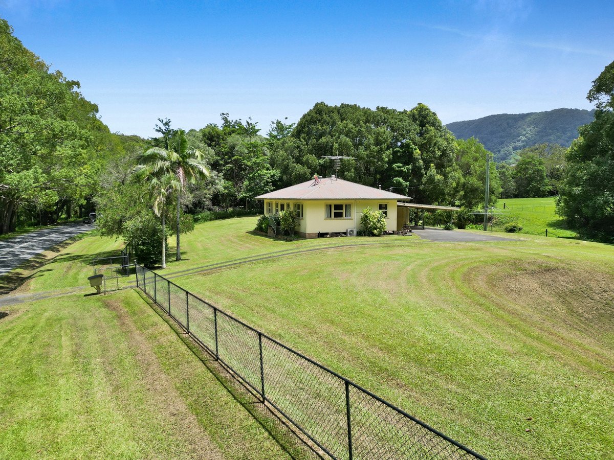 1078 Currumbin Creek Road Currumbin Valley 28