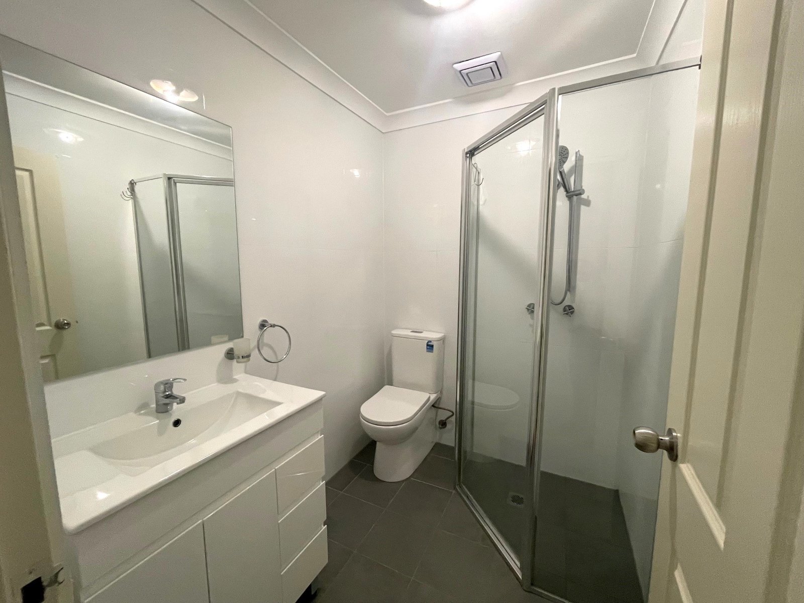 107B/5-11 Sixth Avenue CAMPSIE 5