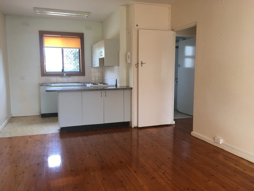 10/8-12 Parry Avenue NARWEE 2
