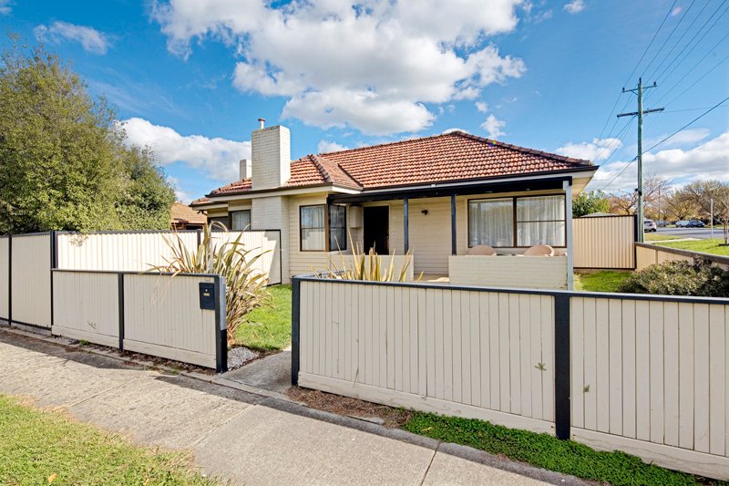108 Adair Street REDAN 1