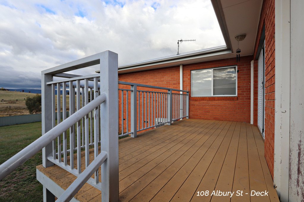 108 Albury Street TUMBARUMBA 9