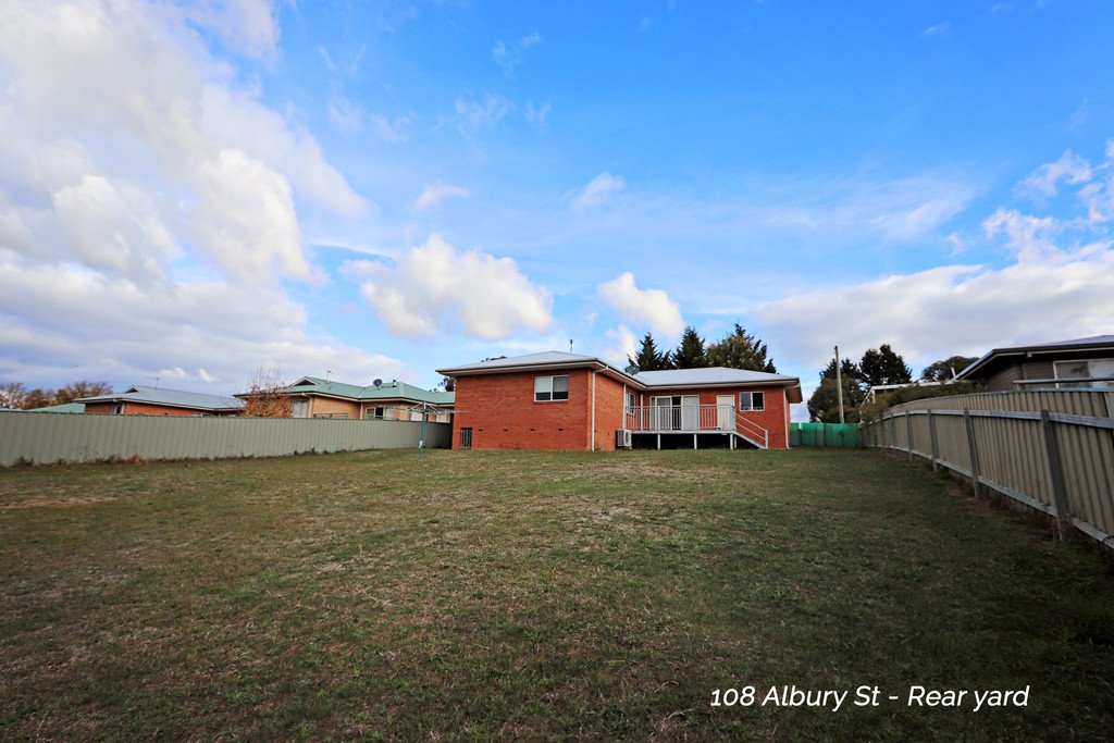 108 Albury Street TUMBARUMBA 4