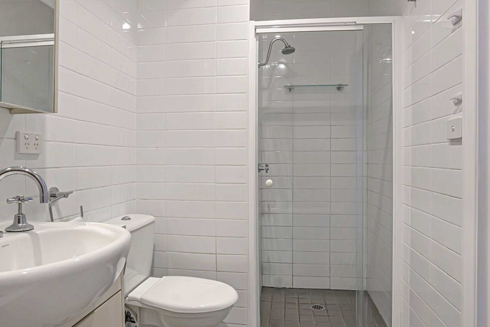 10/8 Bellevue Street NEWCASTLE WEST 5