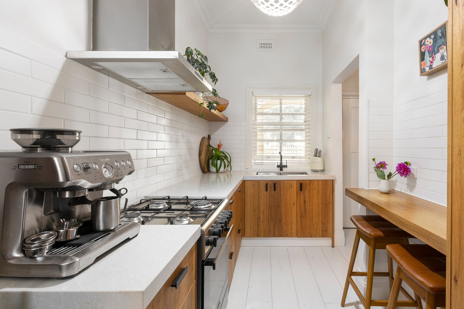 Gallery: 10/8 Bluff Avenue