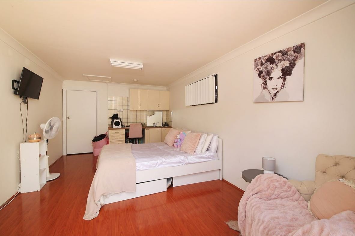 108 Caroline Street KINGSGROVE 9