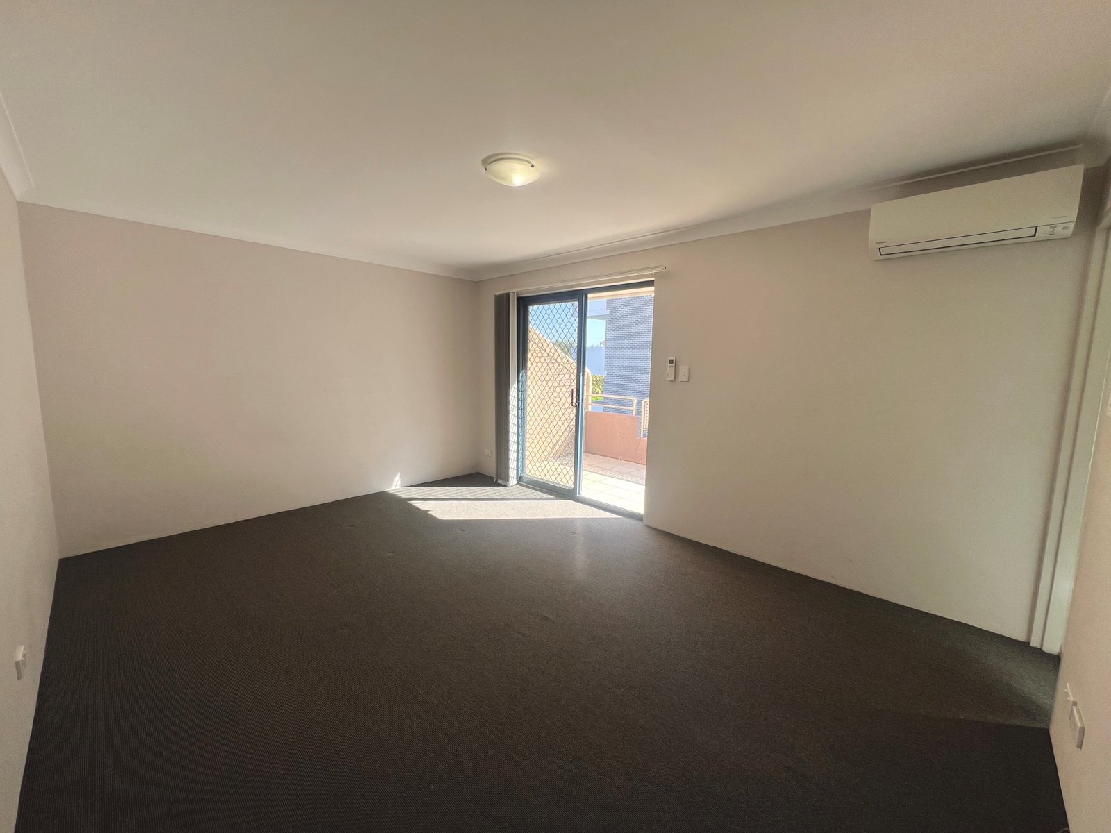 10/8 Castlereagh Street LIVERPOOL 9