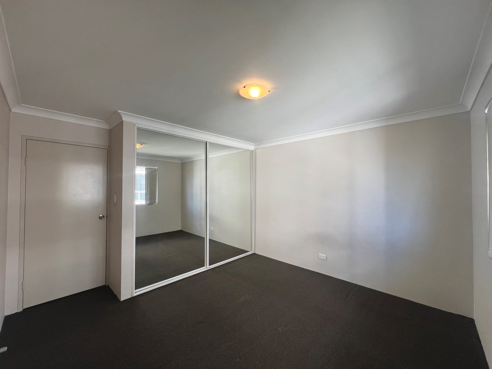 10/8 Castlereagh Street LIVERPOOL 14