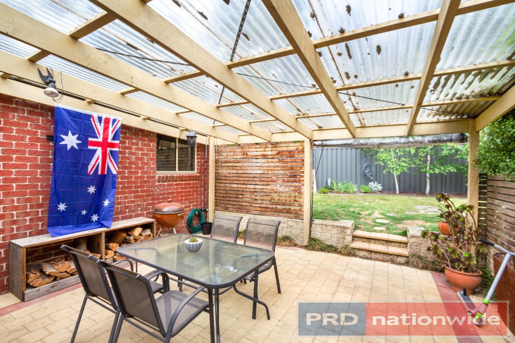 108 Greenhill Road MOUNT HELEN 5