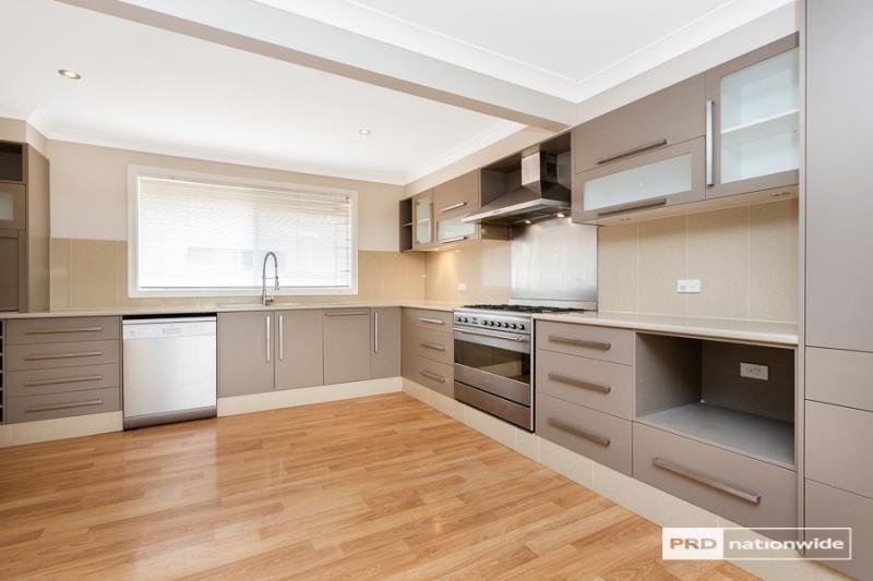 108 Hillvue Road TAMWORTH 1