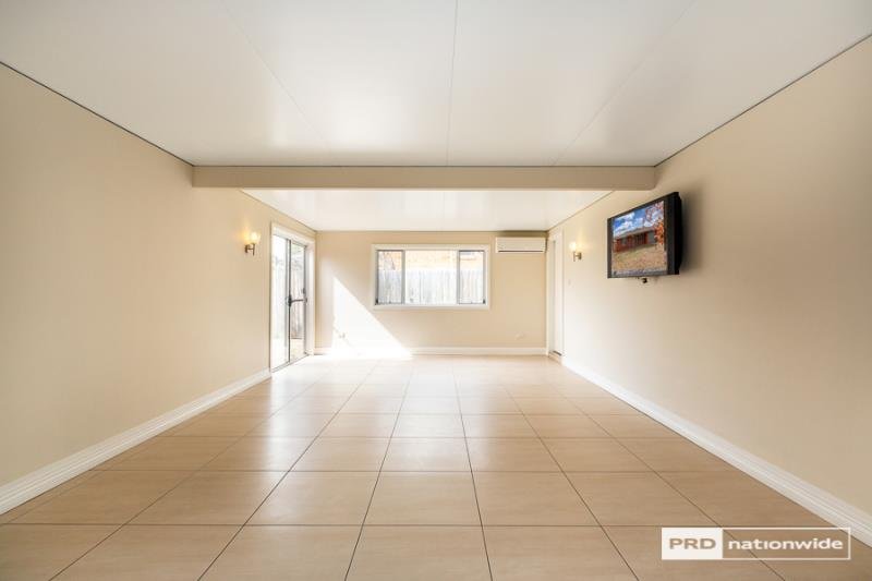 108 Hillvue Road TAMWORTH 2