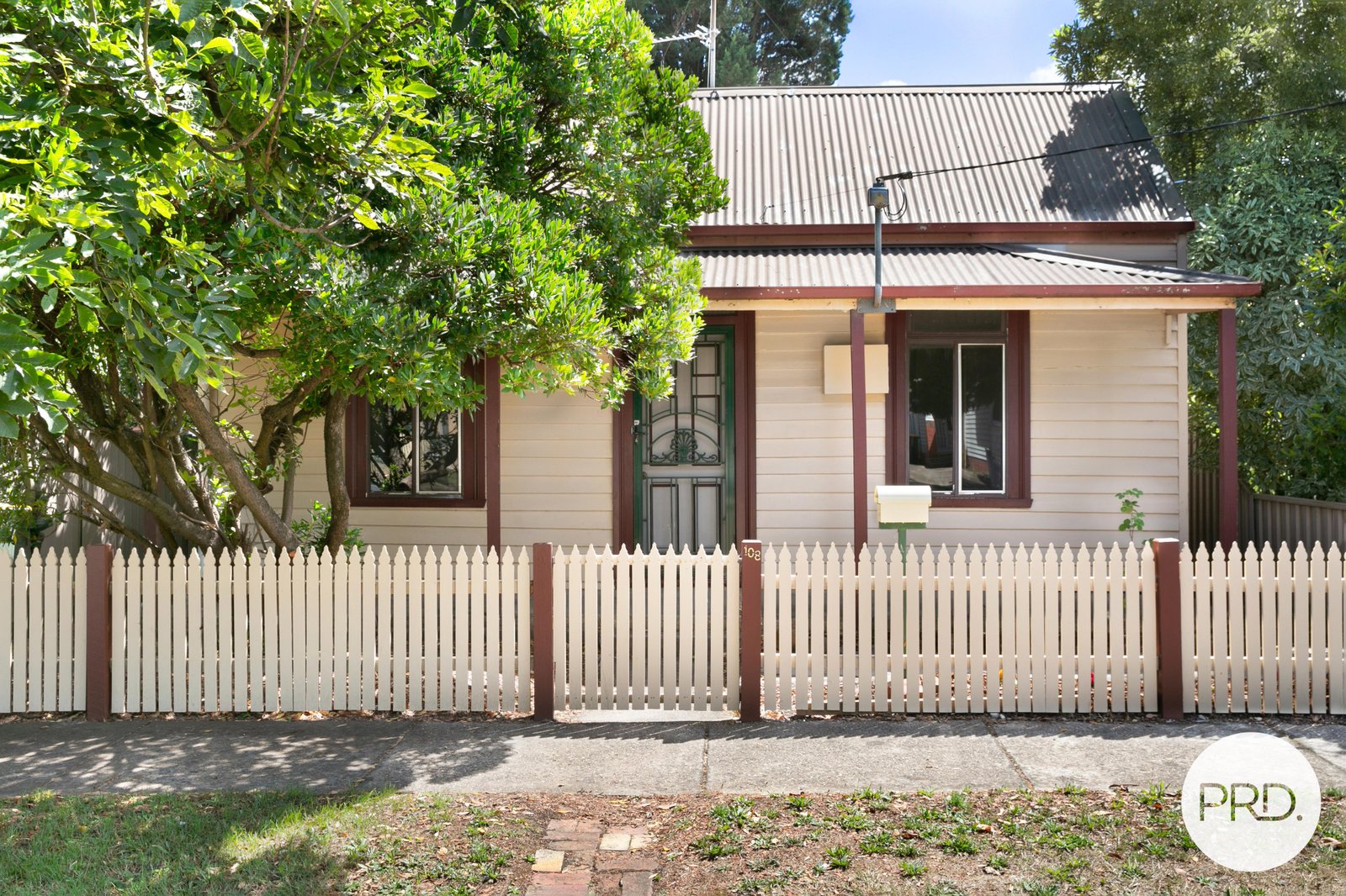 108 Latrobe Street REDAN 1