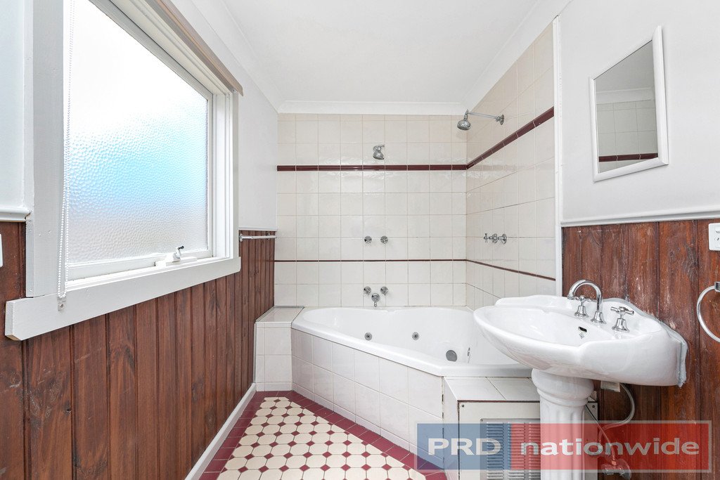 108 Latrobe Street REDAN 5