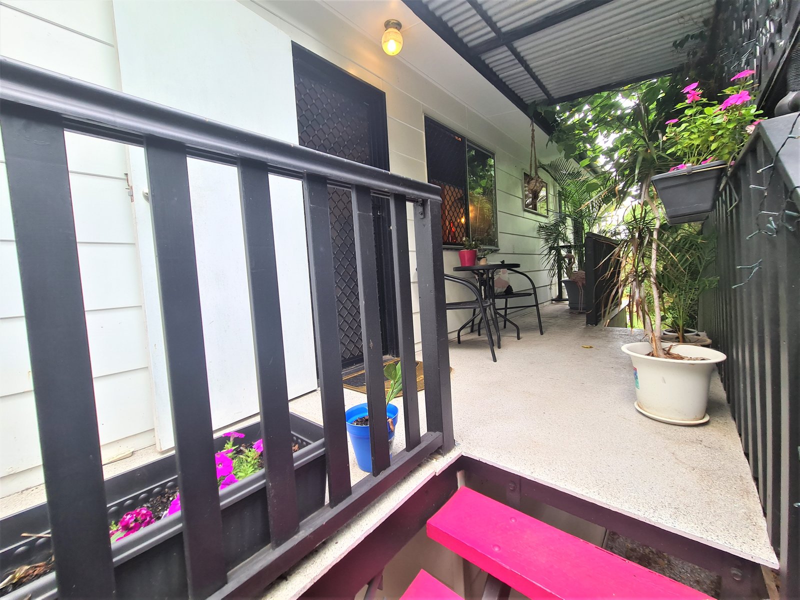 108 MALPAS Street BOYNE ISLAND 8