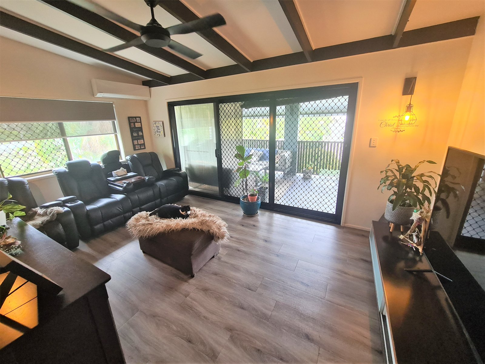108 MALPAS Street BOYNE ISLAND 13