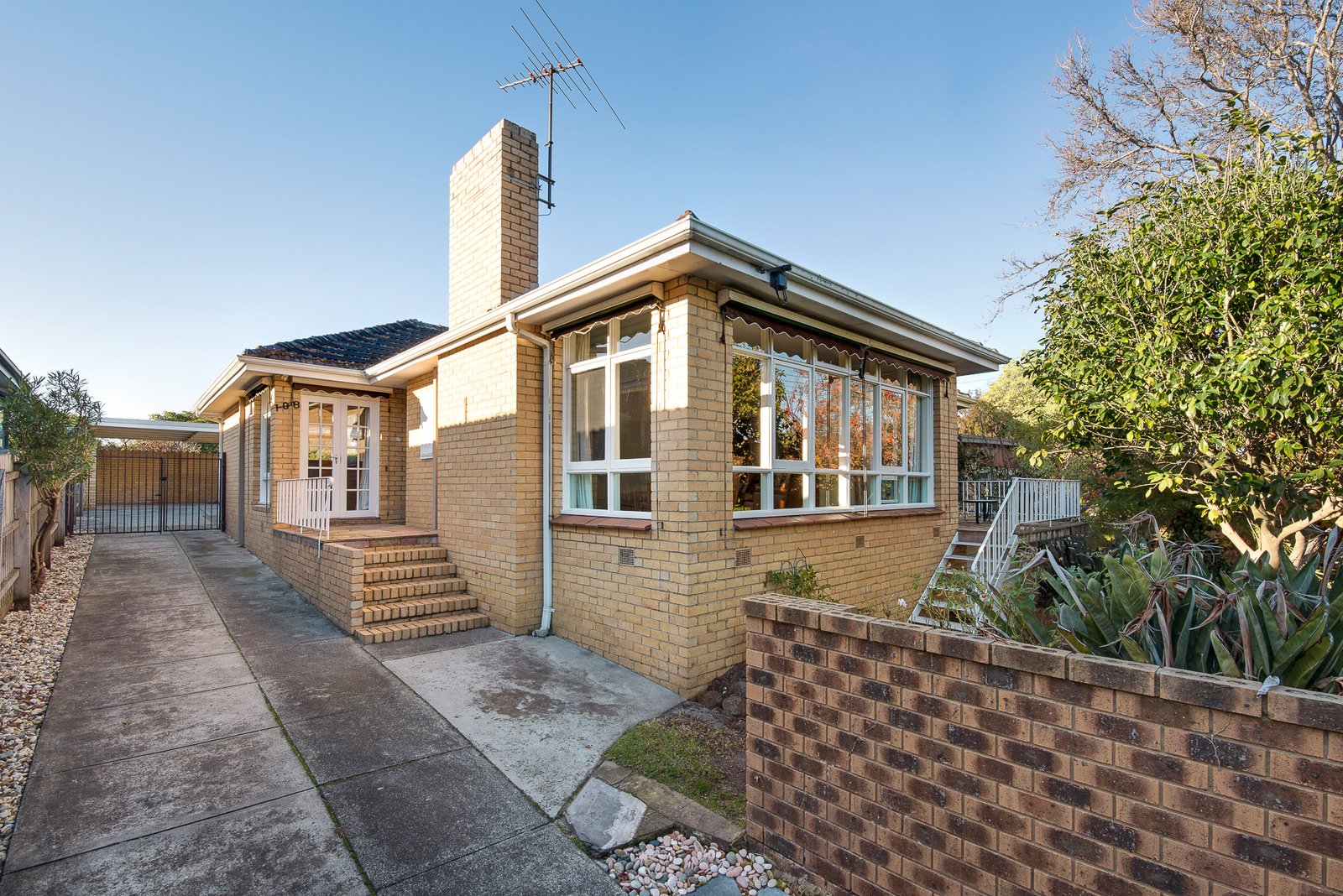 Gallery: 108 Oak Street
