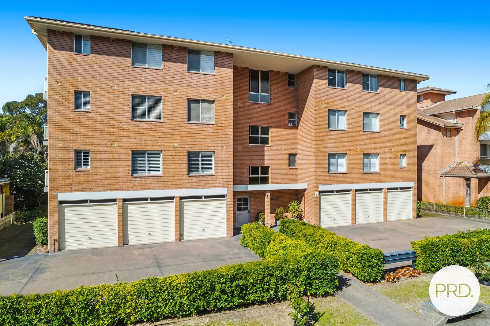 10/8 Ondine Close NELSON BAY 9