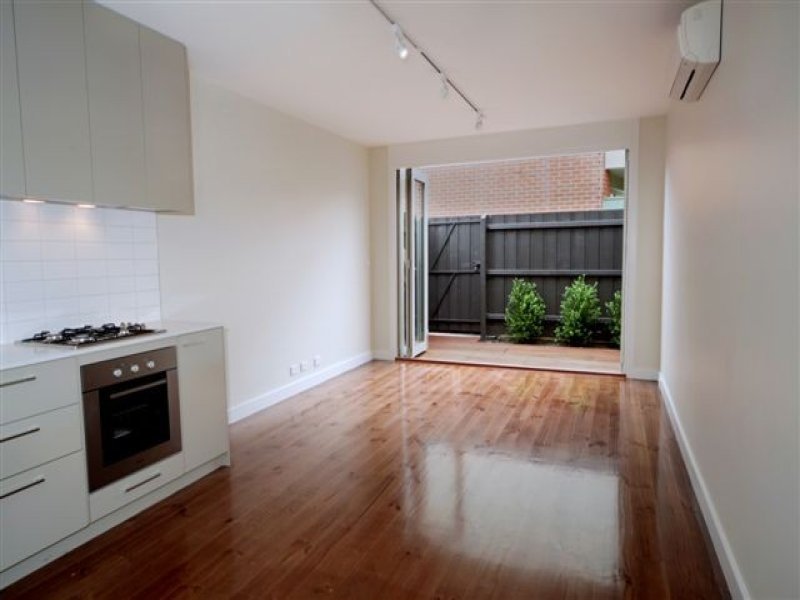 Gallery: 108 Raglan Street