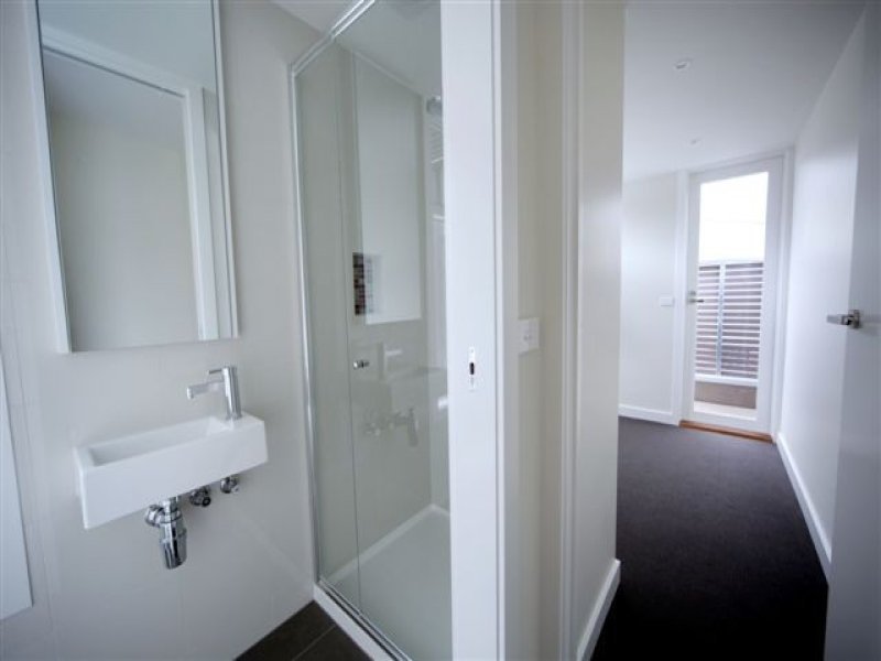 Gallery: 108 Raglan Street