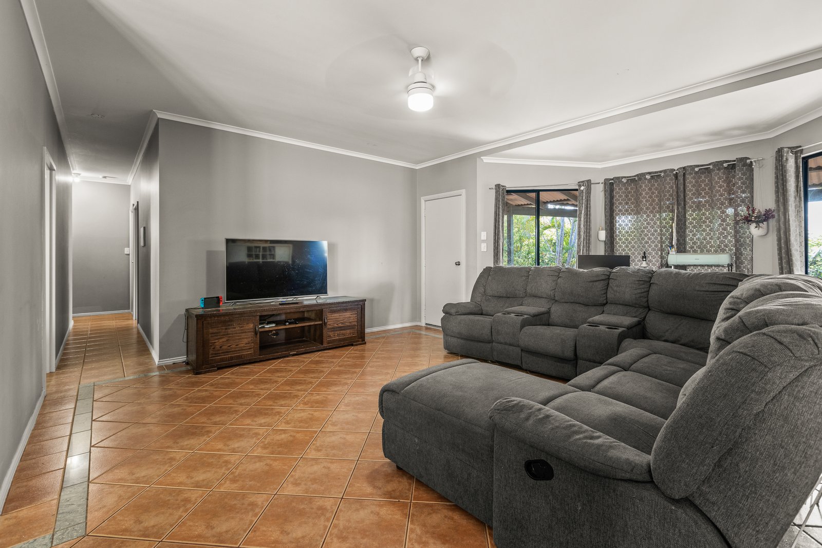 108 Reid Road CABLE BEACH 7