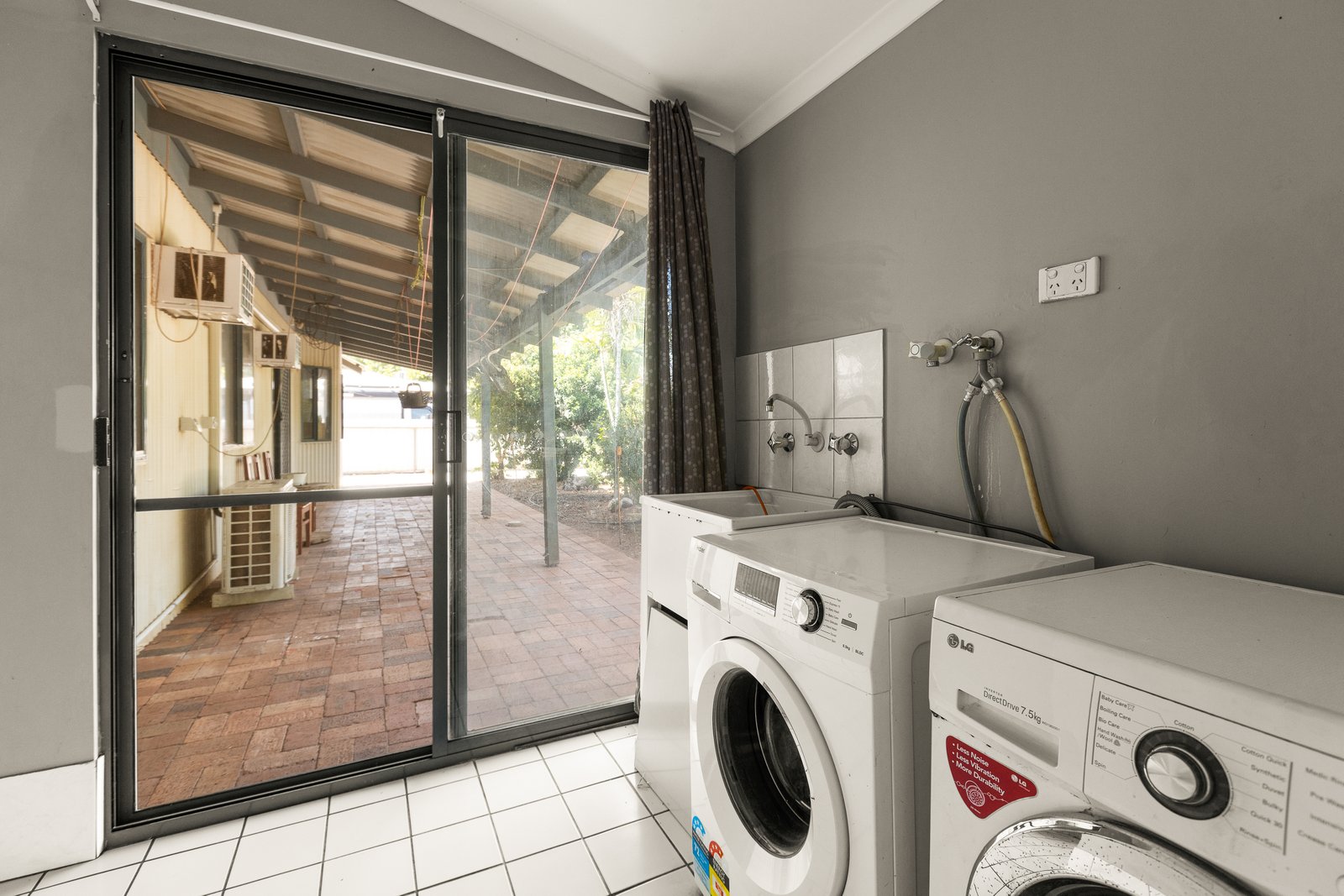 108 Reid Road CABLE BEACH 15